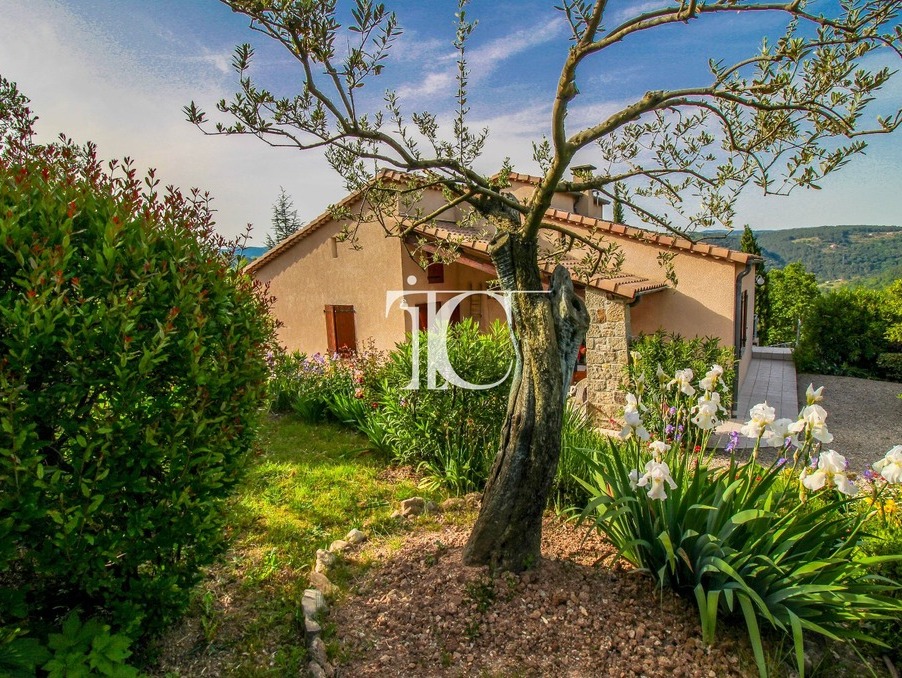 Vente maison 399 000 €  Les Vans