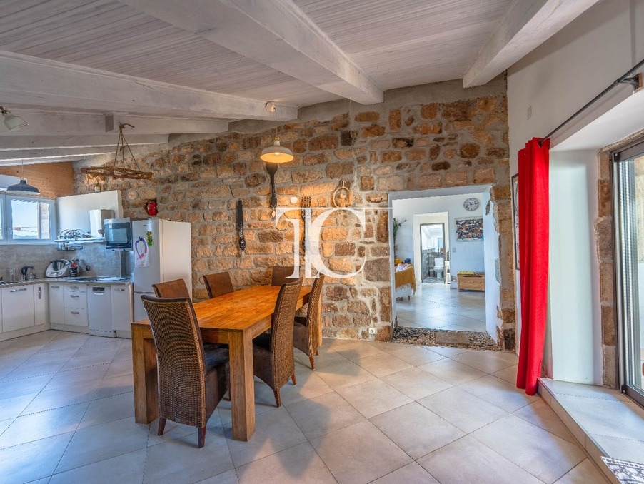 Vente autre 575 000 €  Lablachere