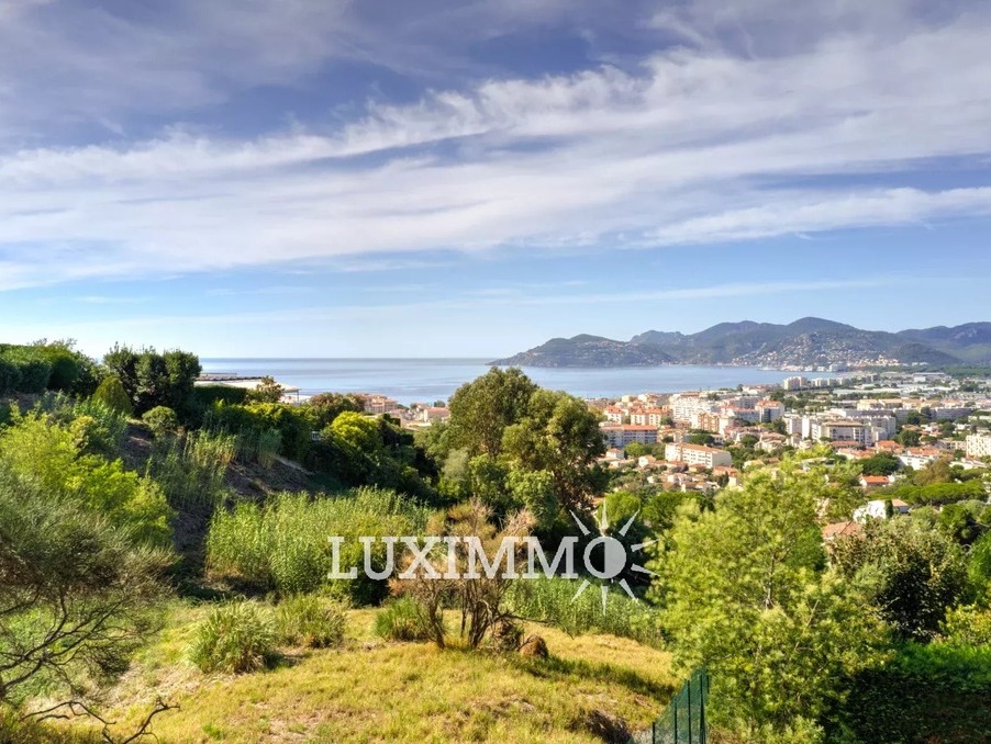 Terrain 1 800 000 € Réf. 1201 Cannes
