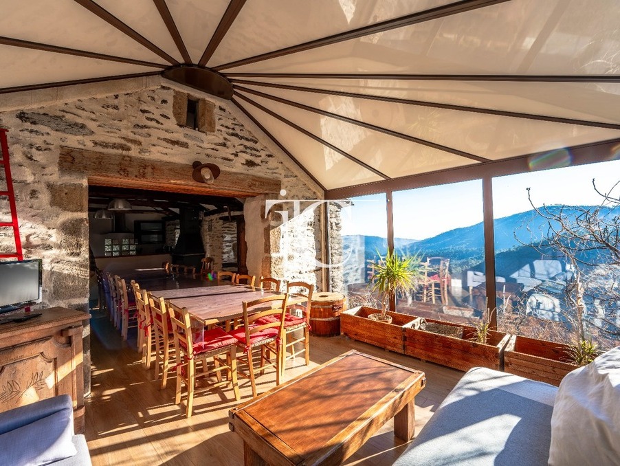 A vendre propriété Lablachere 07230; 685 000 € 