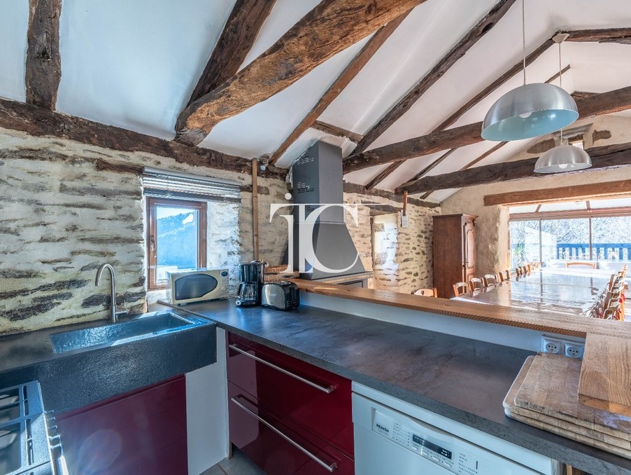 Vente propriété 685 000 €  Lablachere