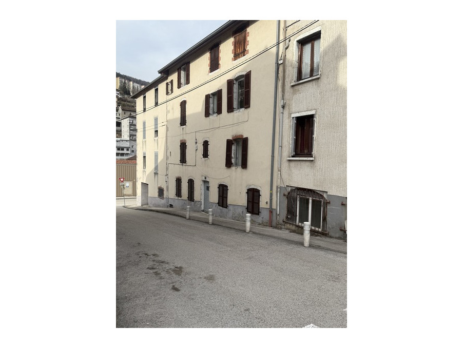 Vente immeuble prix nous consulter Saint-Claude