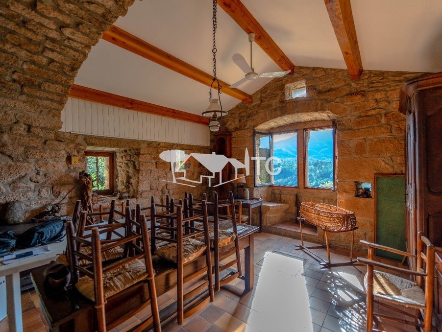 Maison sur Les Vans ; 330 000 €  ; Achat Réf. 301374952-2502885