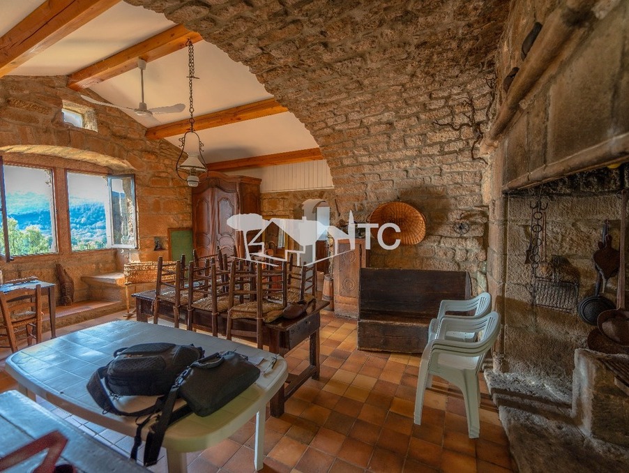 Maison sur Les Vans ; 330 000 €  ; A vendre Réf. 301374952-2502885