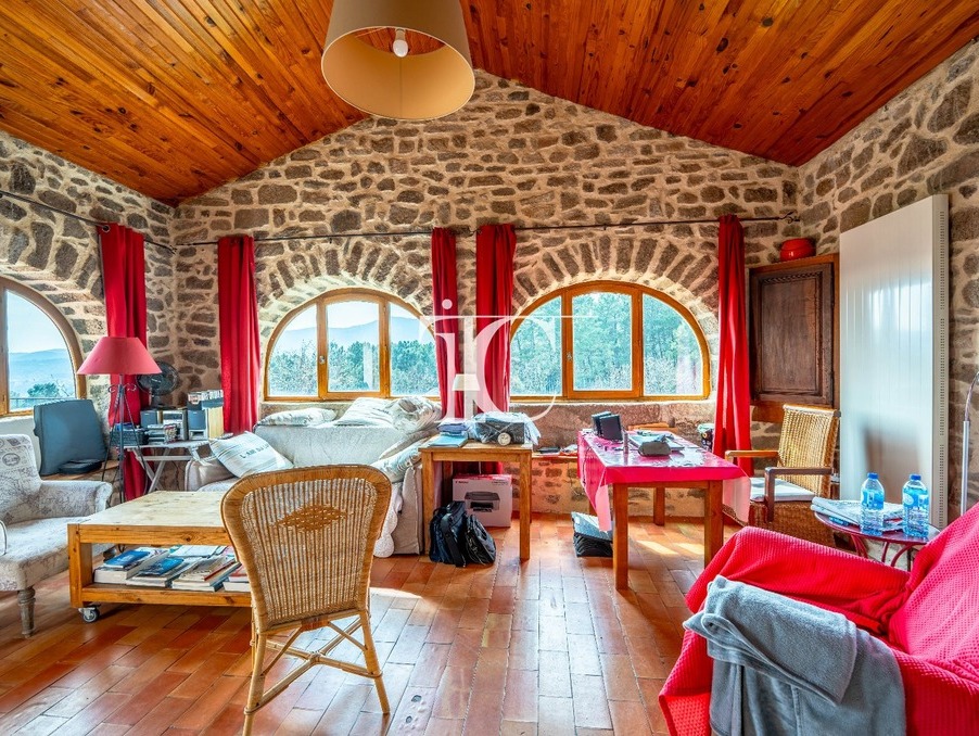 A vendre maison Les Vans 07140; 650 000 € 