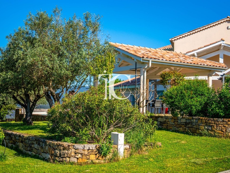Maison sur Les Vans ; 930 000 €  ; A vendre Réf. 301375601-2504938