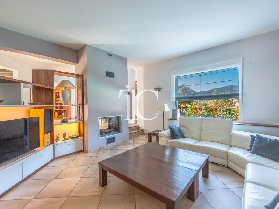 Vente maison 930 000 €  Les Vans