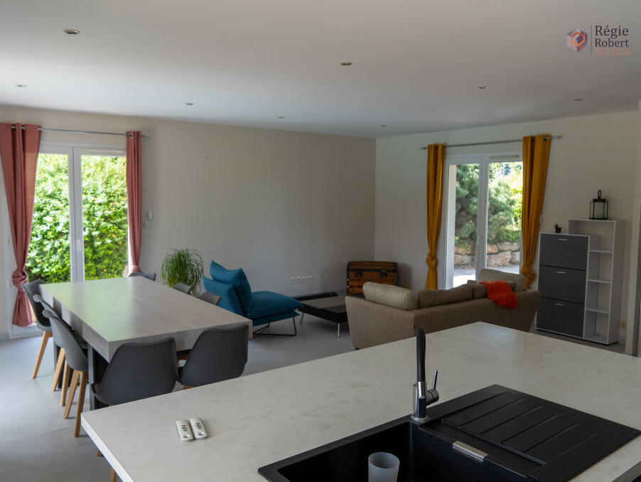 Maison sur Lentilly ; 548 000 €  ; A vendre Réf. YV1