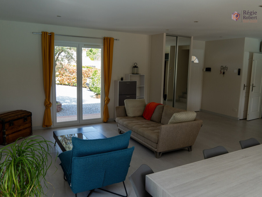 Maison sur Lentilly ; 548 000 €  ; A vendre Réf. YV1