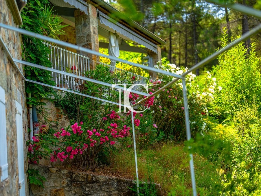 Maison 597 000 €  sur Les Vans (07140) - Réf. 301375233-2411834