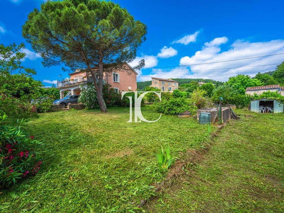 A vendre maison Banne 07460; 260 000 € 