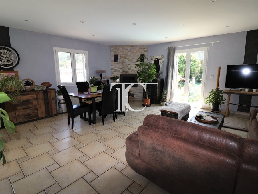 A vendre maison St Florent sur Auzonnet 30960; 275 000 € 