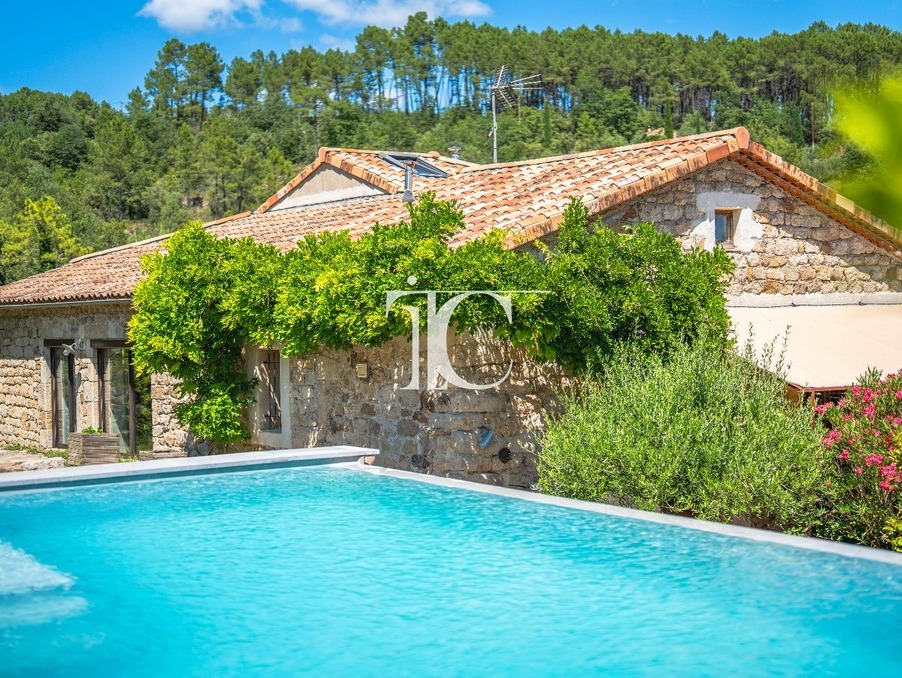 Maison sur Les Vans ; 574 000 €  ; Vente Réf. 301373920-2408796