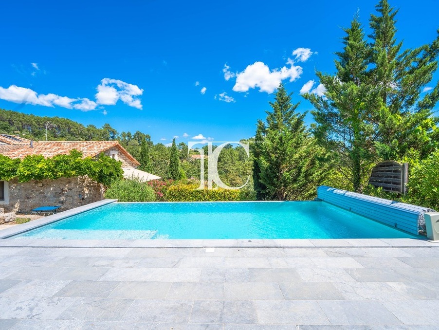 Maison sur Les Vans ; 574 000 €  ; Vente Réf. 301373920-2408796