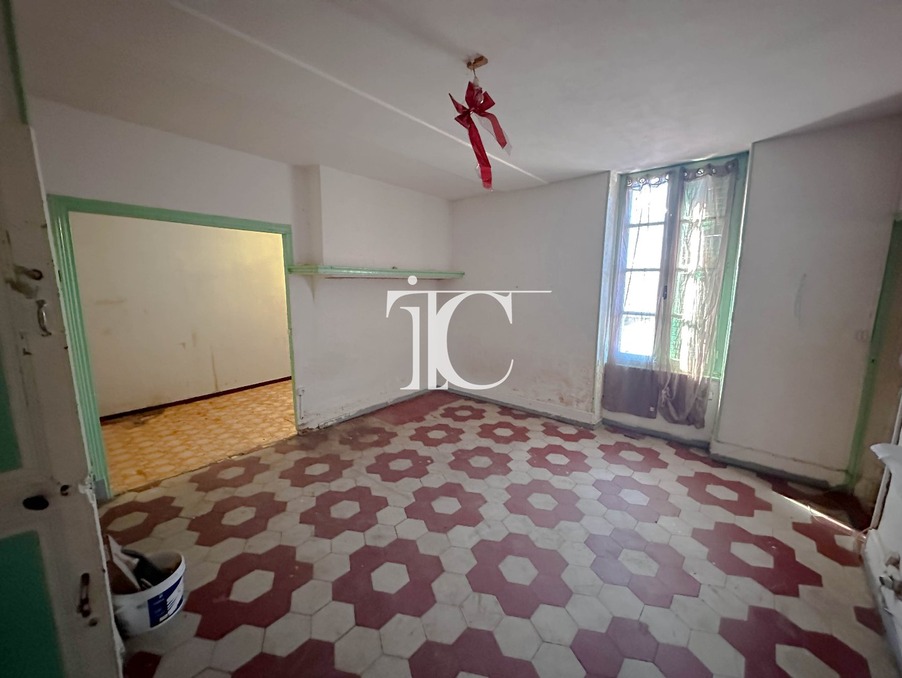 A vendre maison Saint Ambroix 30500; 83 000 € 