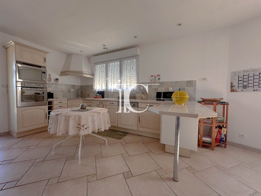 Vente maison 399 000 €  Barjac