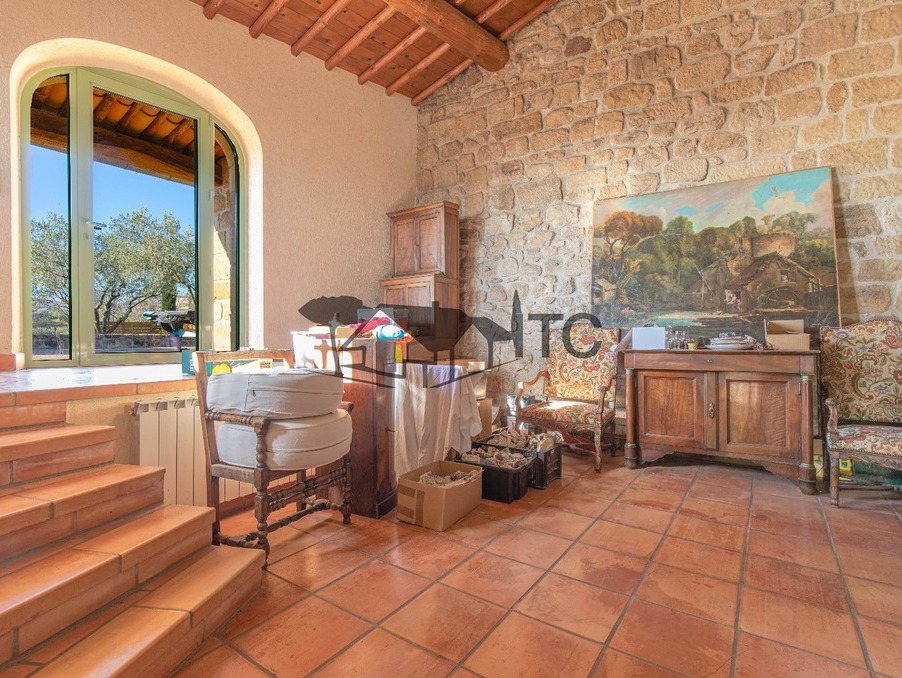 A vendre maison Les Vans 07140; 759 000 € 