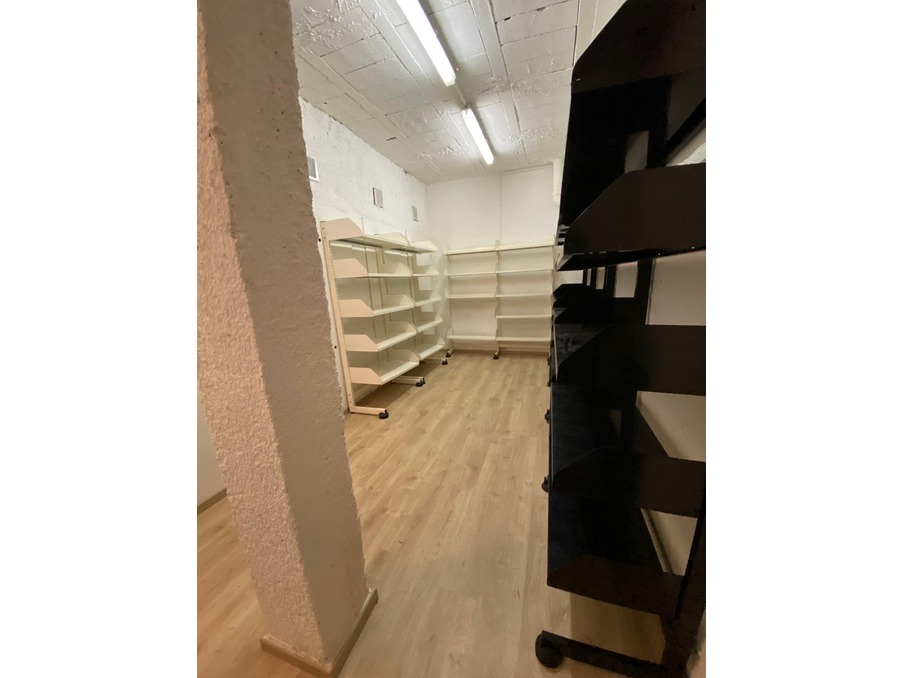 A louer local commercial 400 €  Monaco