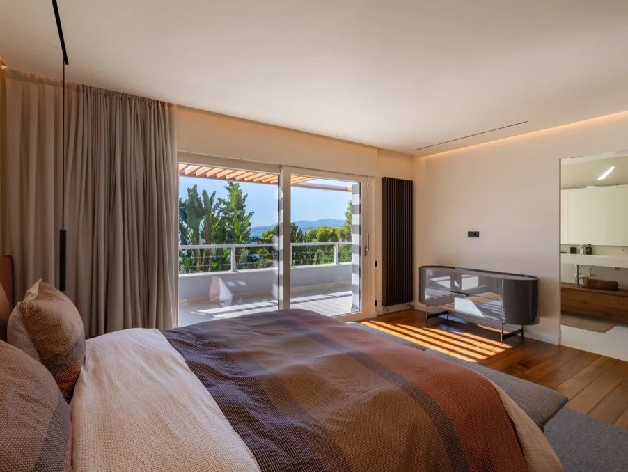 Maison sur Saint-Jean-Cap-Ferrat ; 14 000 000 €  ; A vendre Réf. 86153385