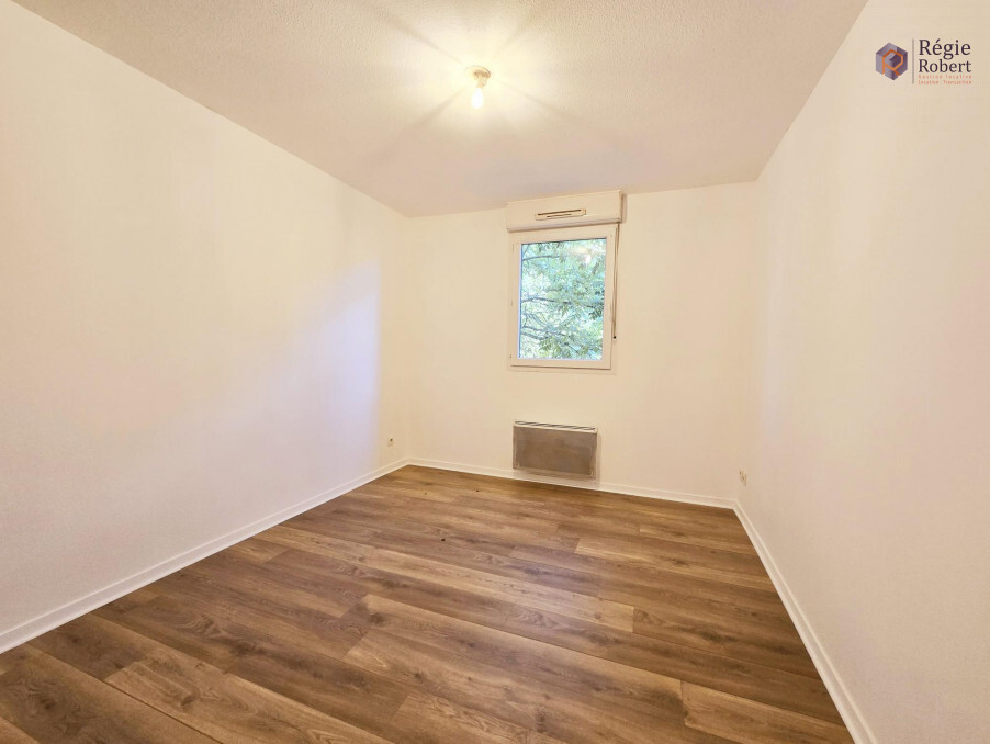 Appartement 590 €  Réf. 320 G Belleville