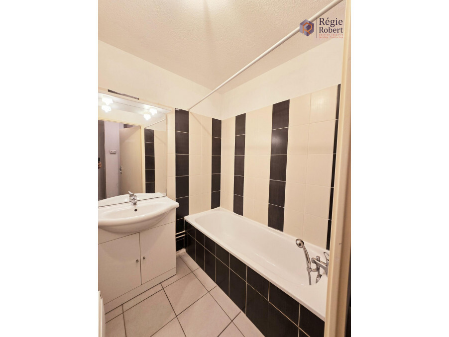 Location appartement Belleville 69220; 590 € 