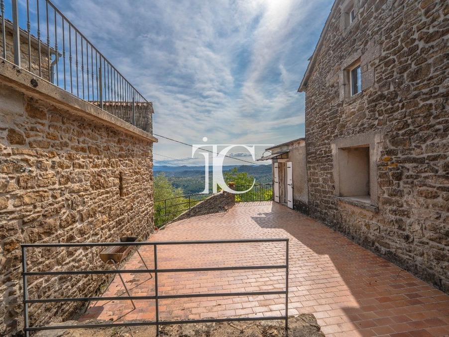 A vendre maison Gravieres 07140; 255 000 € 