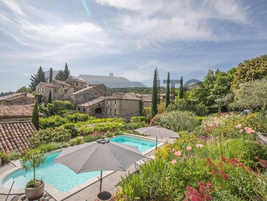 Vente maison 1 230 000 €  Banne