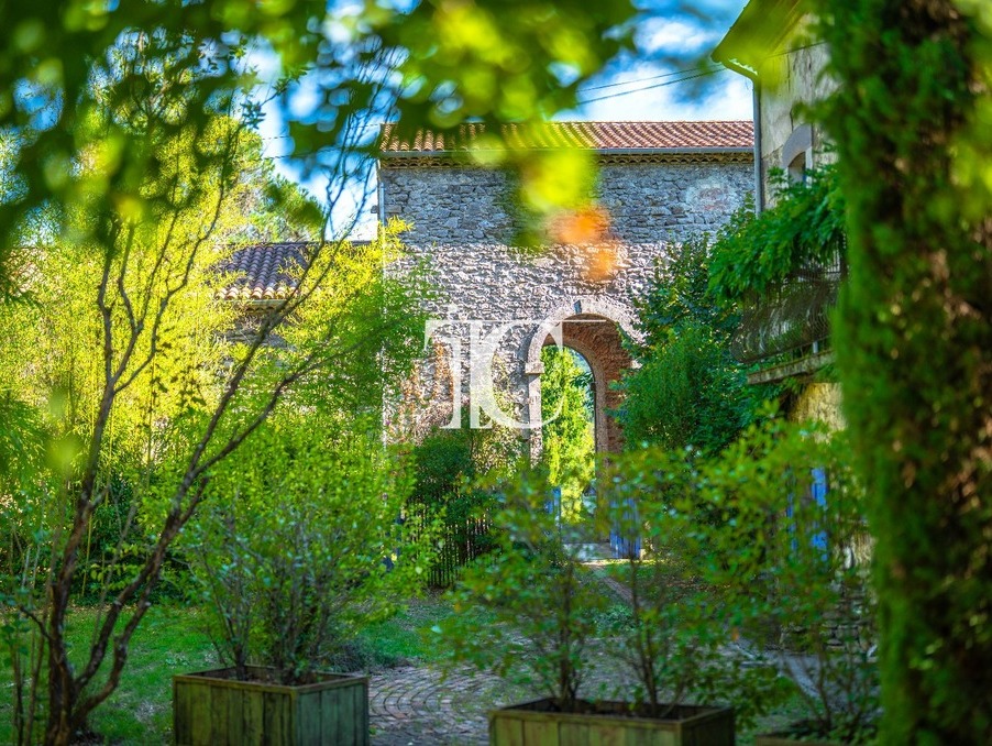 Maison 990 000 €  sur Banne (07460) - Réf. 301376299-25091054