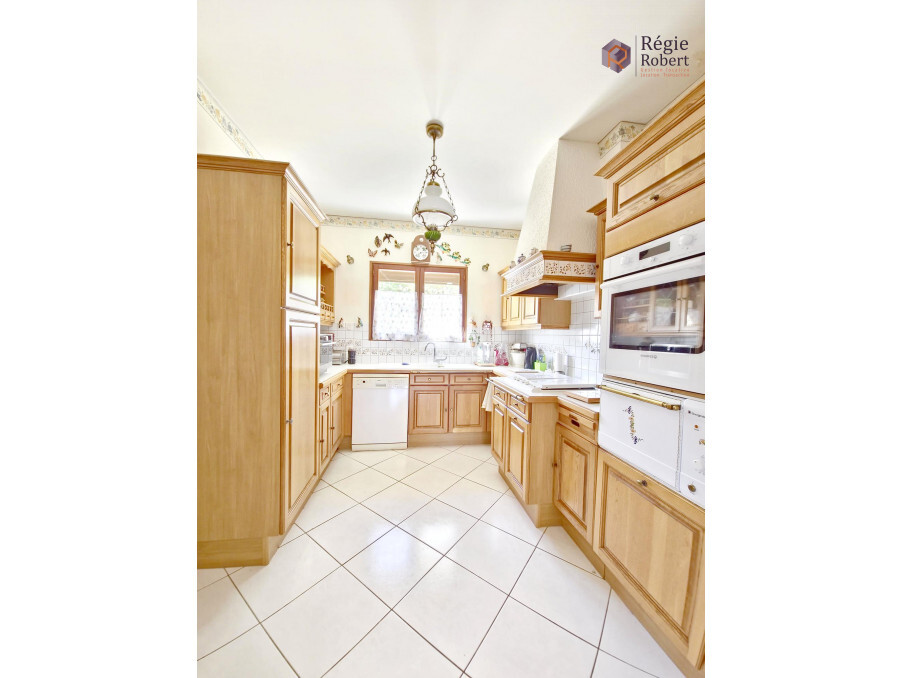A vendre maison Lachassagne 69480; 530 000 € 