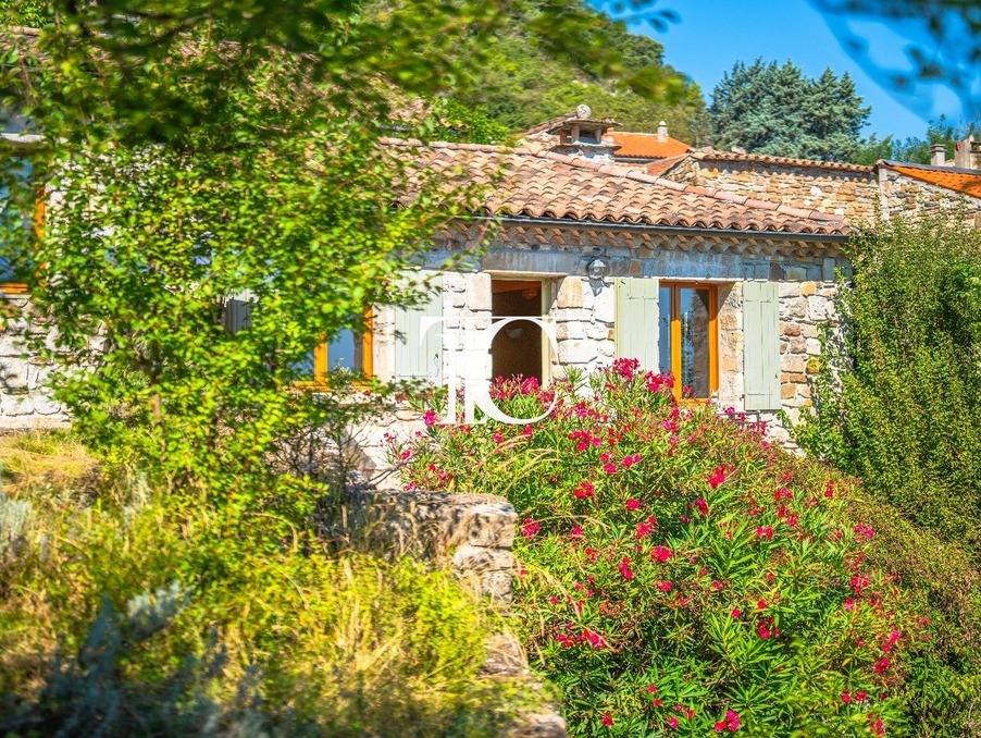 Maison sur Les Vans ; 328 000 €  ; Vente Réf. 301376315-25091050