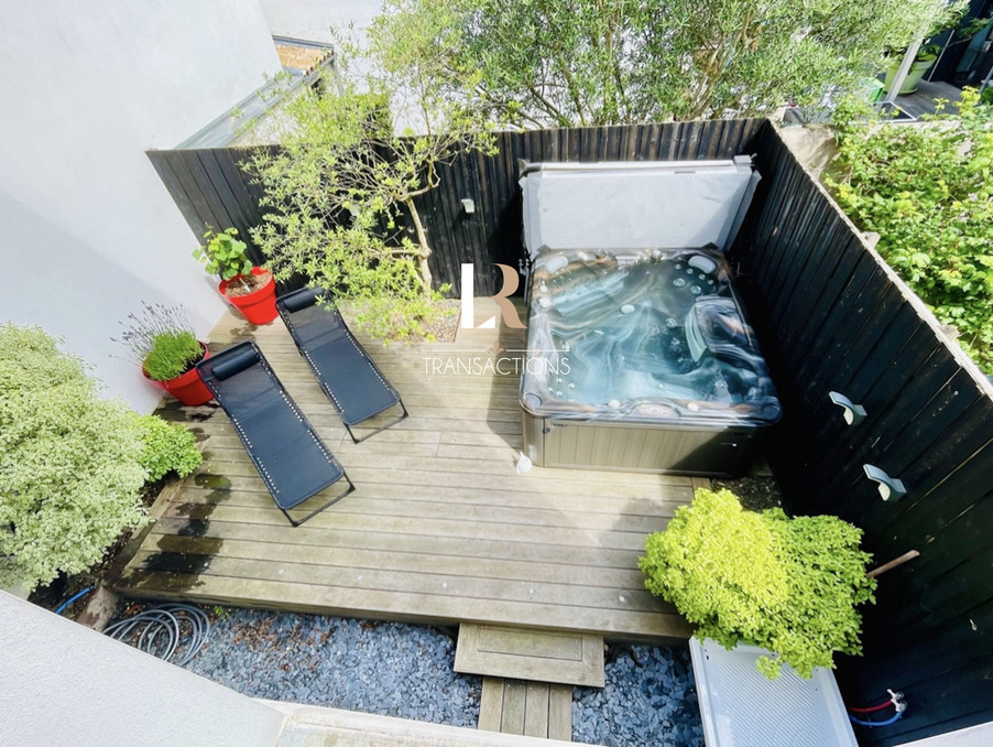 Maison sur La Rochelle ; 1 102 500 €  ; Achat Réf. A10488