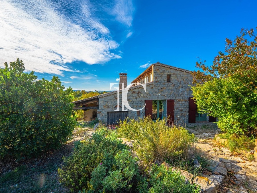 A vendre maison Banne 07460; 520 000 € 