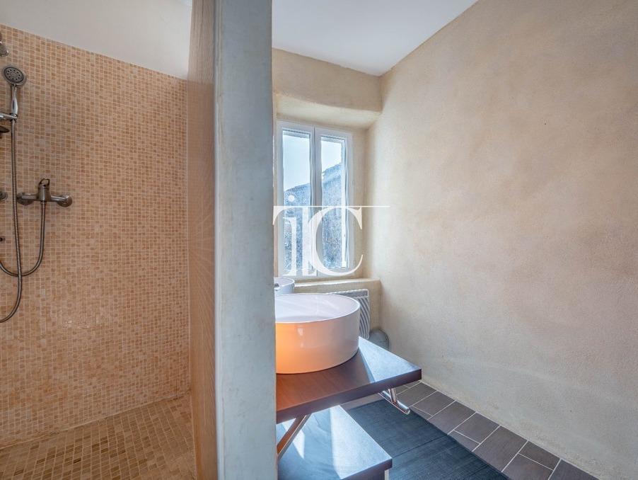 Maison sur Les Vans ; 399 000 €  ; A vendre Réf. 301375216-25101075