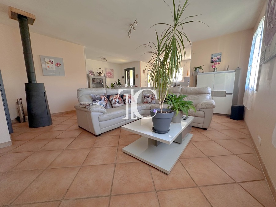 Maison sur Saint Ambroix ; 235 000 €  ; A vendre Réf. 301376353-25101078