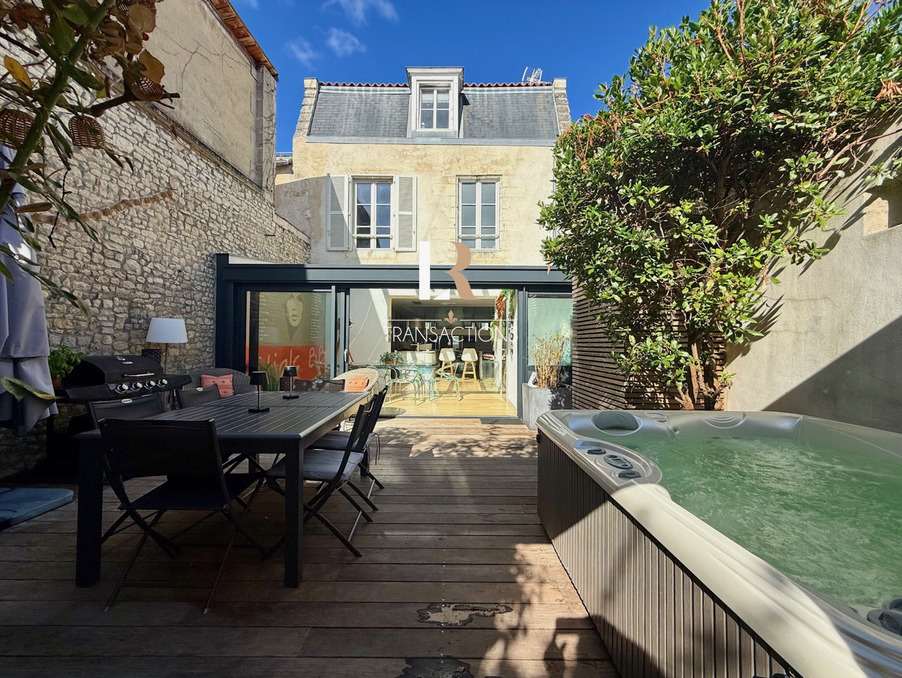 Maison 1 450 000 €  sur La Rochelle (17000) - Réf. 10500A