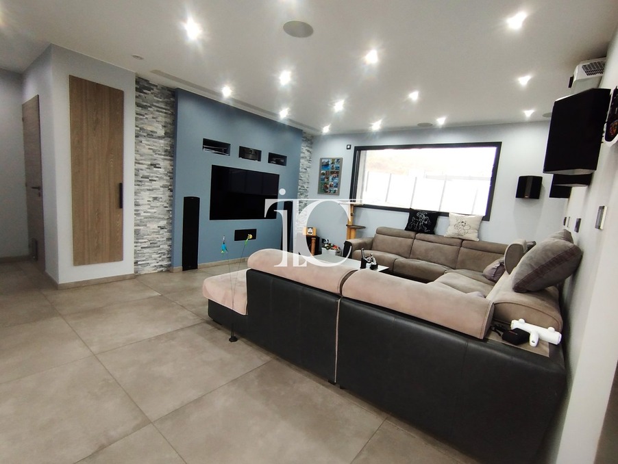 Maison sur Vinezac ; 749 000 &euro;  ; Vente Réf. 301376382-25111085