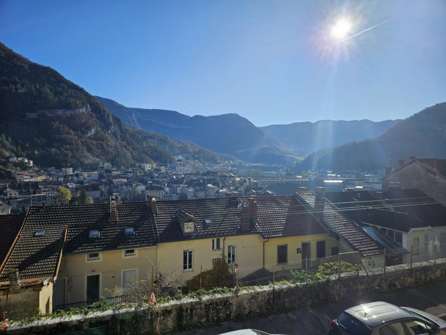 Maison sur Saint-Claude ; 130 000 €  ; Vente Réf. 2024