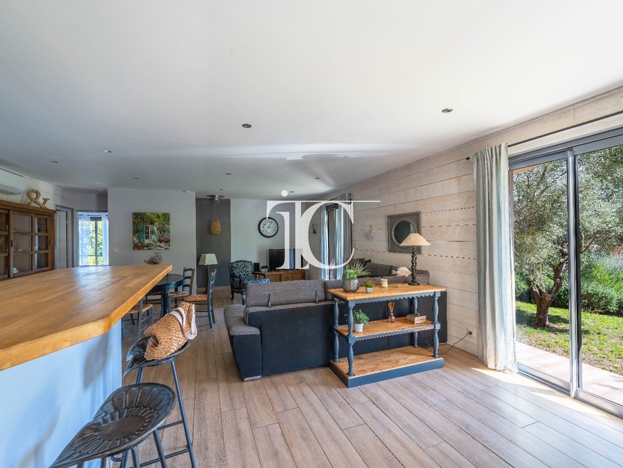 Vente maison 399 000 &euro;  Les Vans