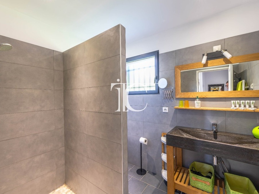 A vendre maison Les Vans 07140; 399 000 &euro; 