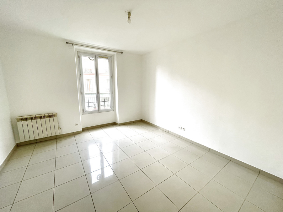 A louer appartement 1 098 &euro;  Ivry-sur-Seine