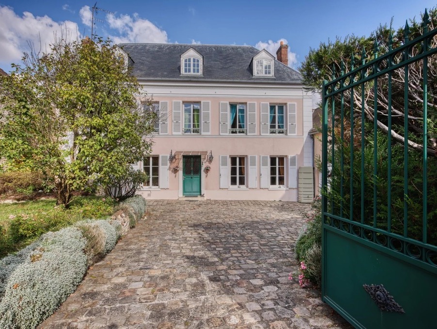 A vendre house Plaisir 78370; &euro; 1 090 000 