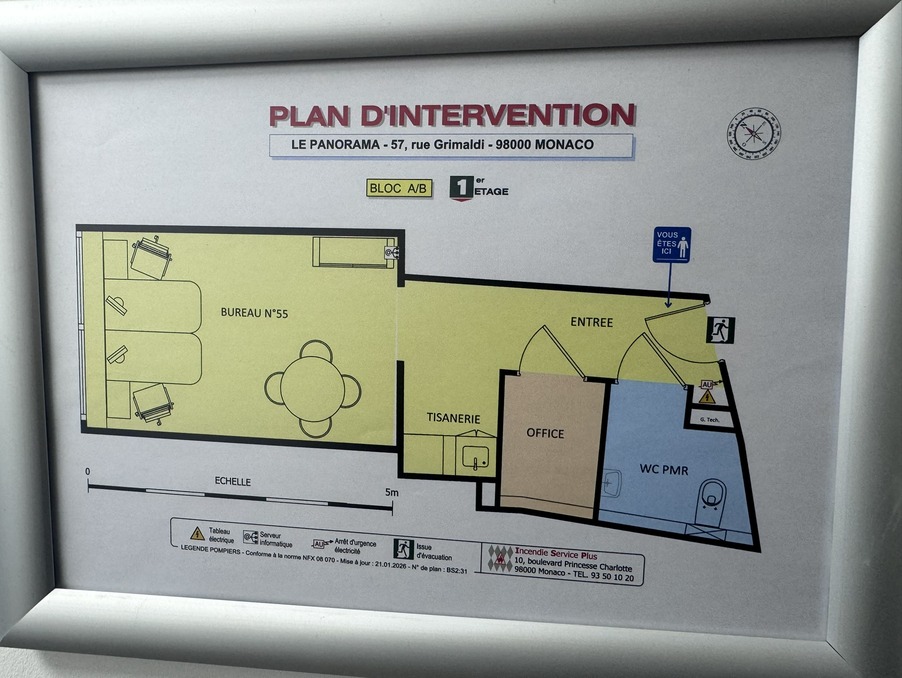 A louer local professionnel 3 500 &euro;  Monaco