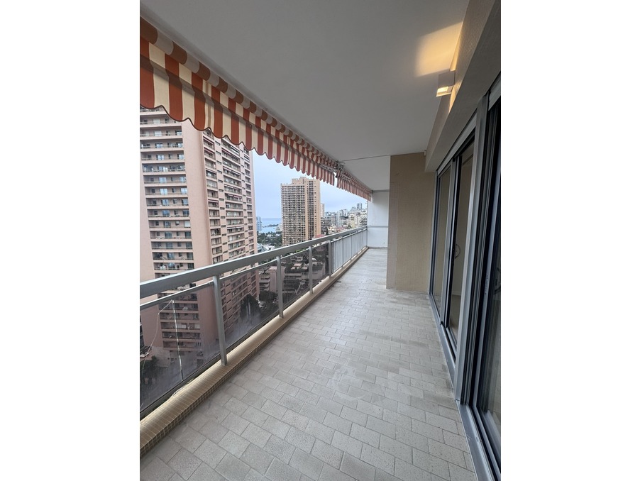 Appartement sur Monaco ; 16 000 &euro;  ; A louer Réf. CASABIANCA-3PIECE