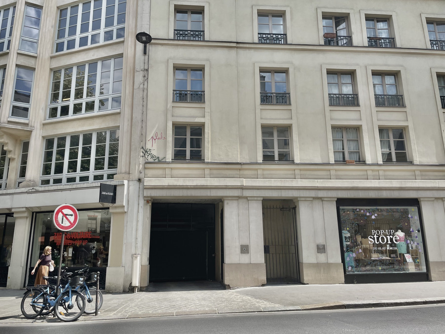 A louer parking Paris 75004; 150 &euro; 