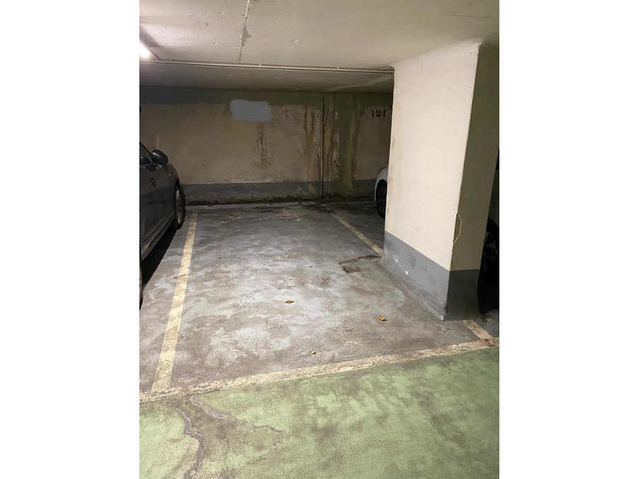 A louer parking Paris 75004; 150 &euro; 