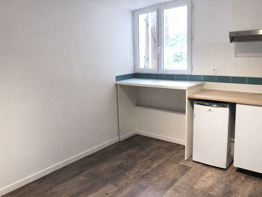 Appartement 550 &euro;  sur Vitry-sur-Seine (94400) - Réf. TSLAP320002133