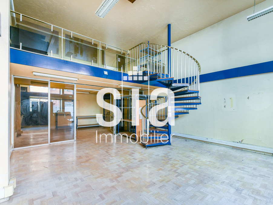 Local commercial 735 000 &euro;  Réf. TRVCO360002176 Paris