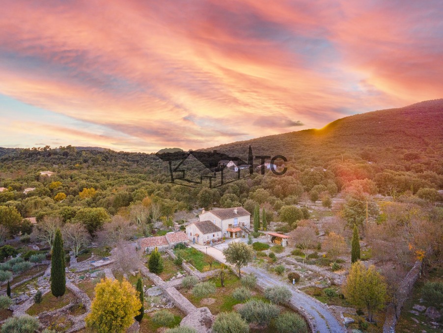 Maison sur Les Vans ; 524 000 €  ; Vente Réf. 301374021-2011224