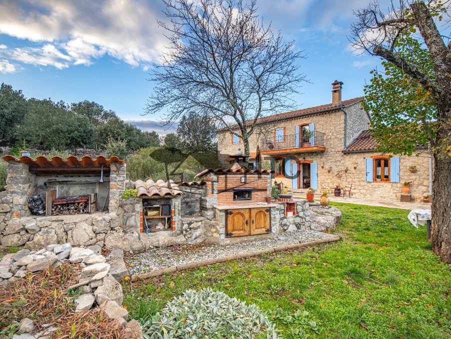 Maison sur Les Vans ; 524 000 €  ; A vendre Réf. 301374021-2011224