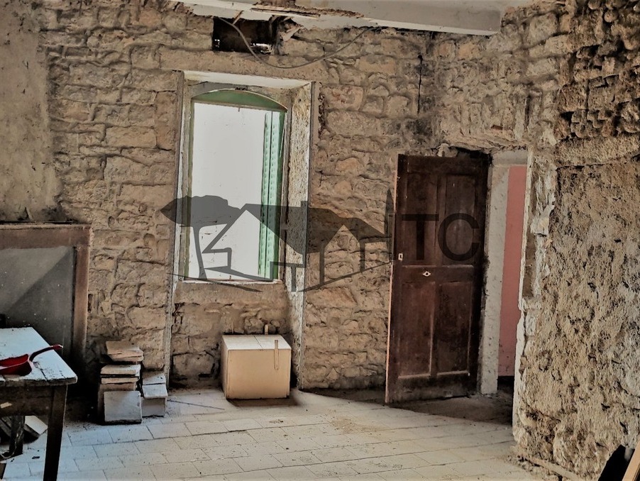 Maison sur Banne ; 59 000 €  ; Vente Réf. 301374078-2012241